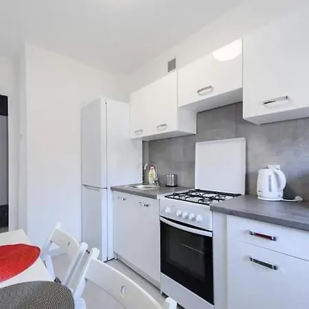 Blisko Monopolis, Centrum *